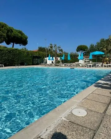 Relax Mobilhome אתר קמפינג *